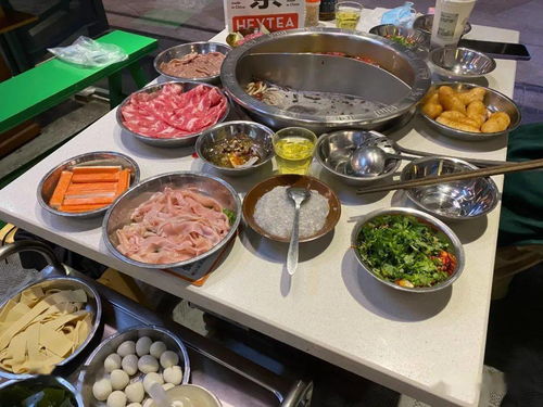 火鍋店驚現活壁虎，市民曝光現場圖引發熱議，商家回應稱系飲品意外